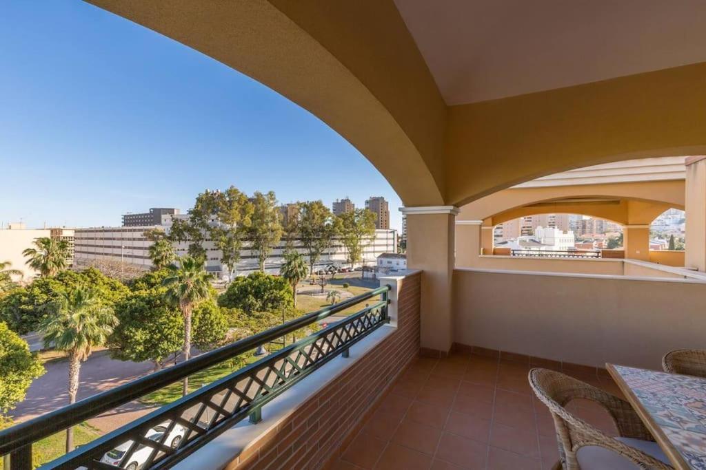 Apartamento Calma Beach Home Торемолинос Екстериор снимка
